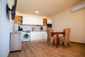 Galina Apartment Cozy Suite with FREE Parking